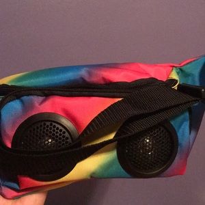 Fanny pack with speakers ‼️